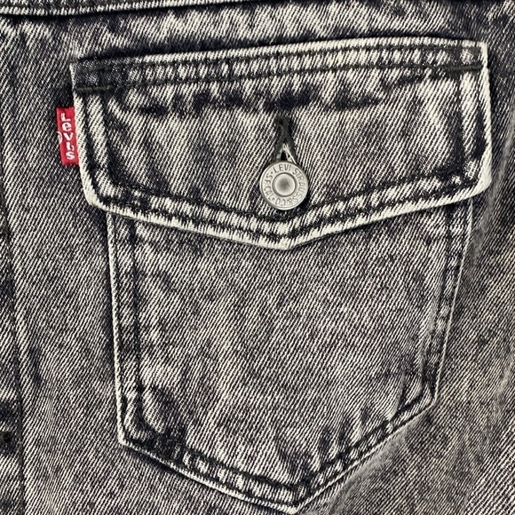 Levi’s cropped denim trucker jacket faded black size 2 edgy streetwear - Picture 8 of 10
